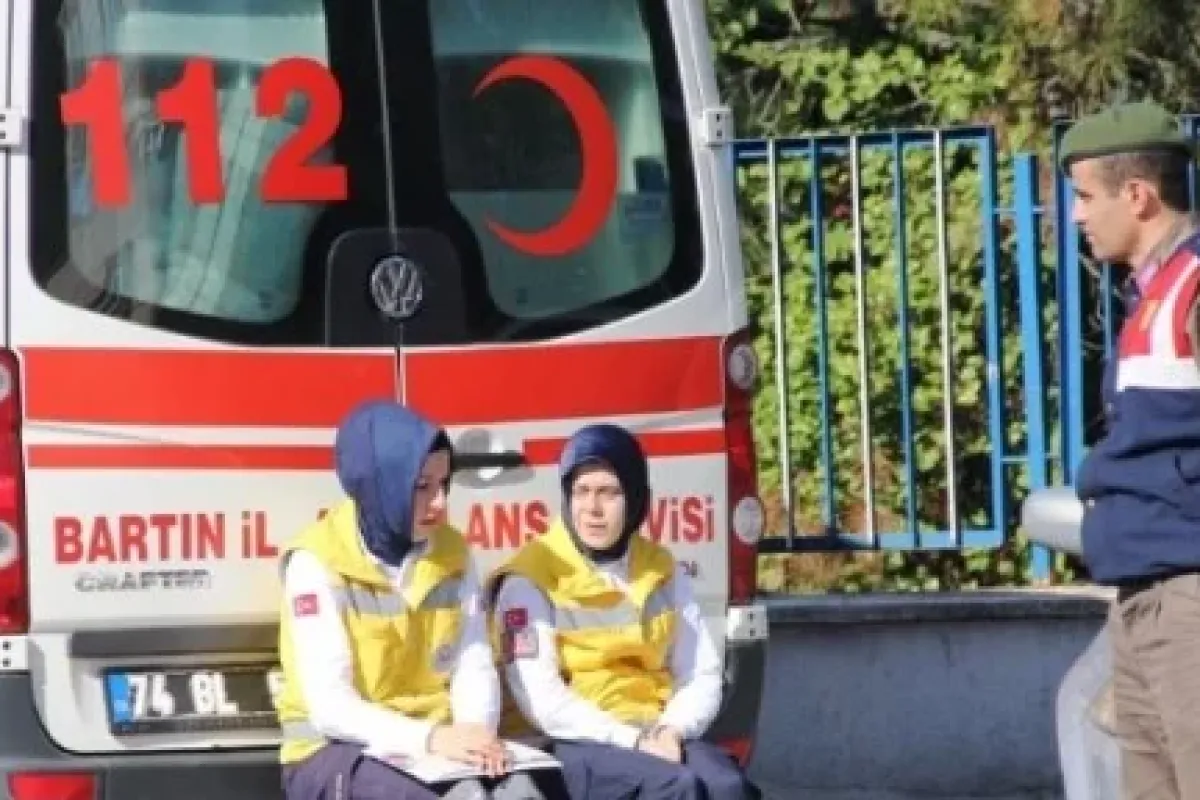 Sağlıkçılar Kaza Yaptı: 1 ölü, 2 Yaralı