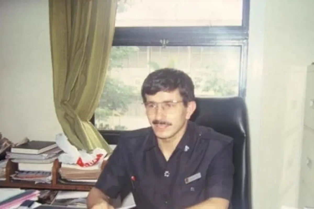 Ahmet Davutoğlu 34 Yaşında !