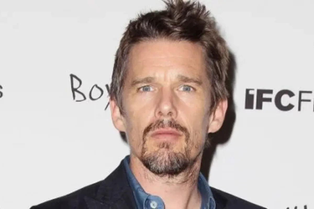 Esfaneyi Ethan Hawke Canlandıracak
