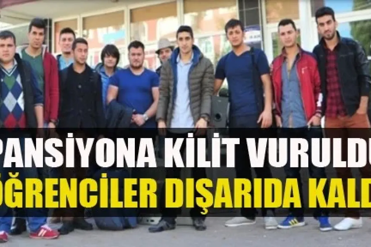 Öğrenciler Dışarıda Kaldı