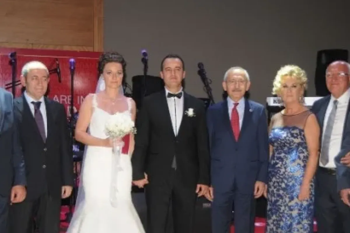 Kılıçdaroğlu Nikah şahidi Oldu