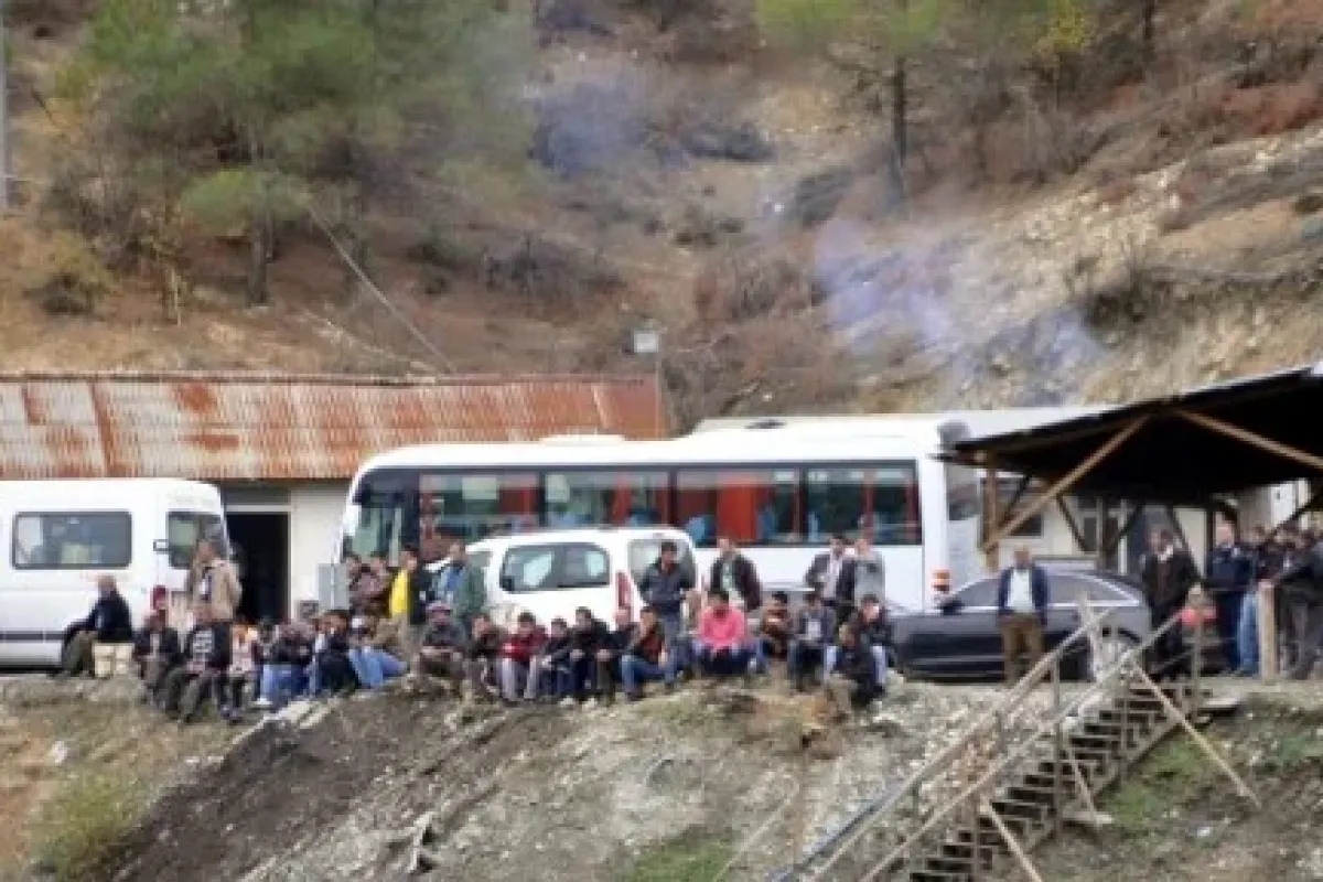 Facia öğle Yemeğinde Geldi