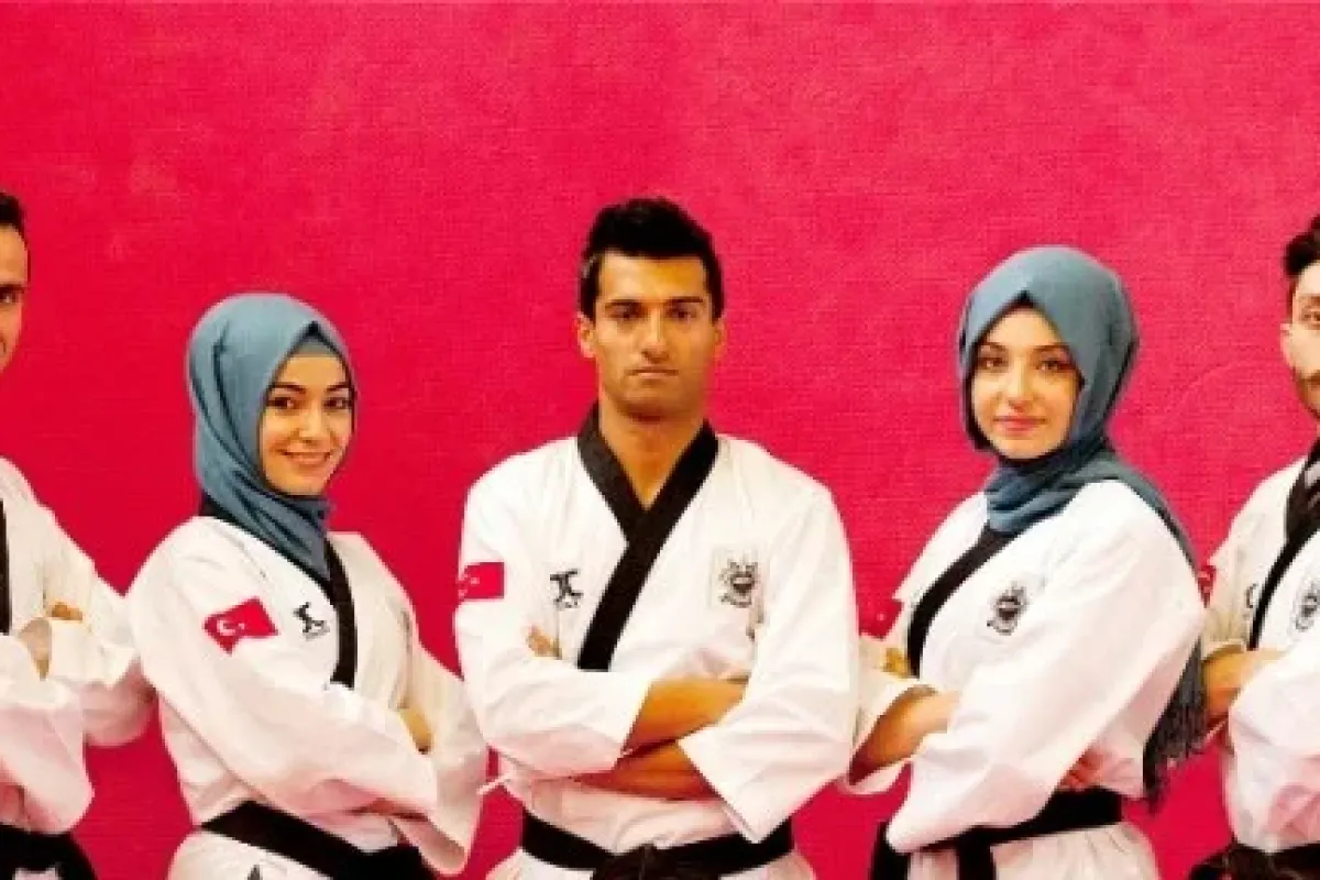 Bir Altın Daha