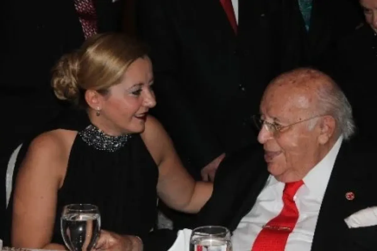 Demirel 90. Yaşını Kutladı
