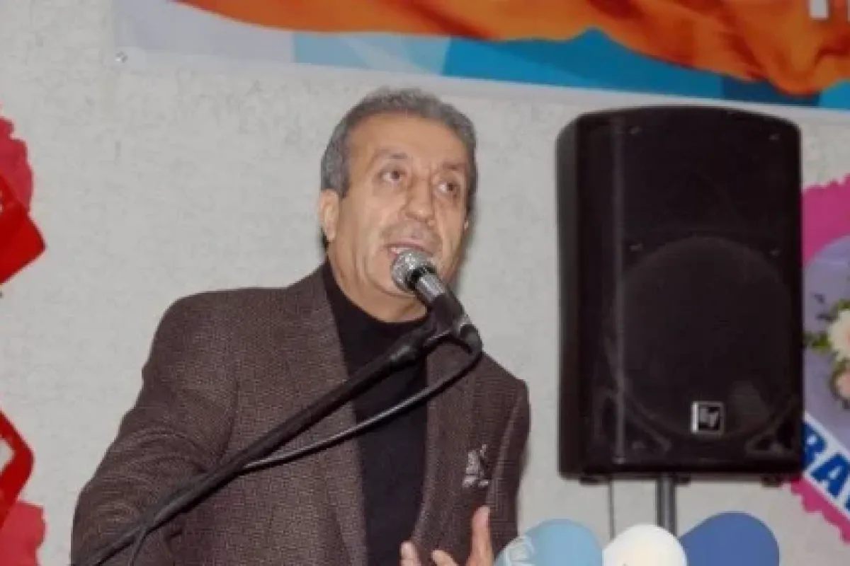 "millet Korkusundan Değil Edebinden Susuyor"