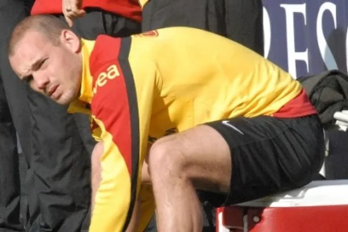 Sneijder Kulübeye Mahkum