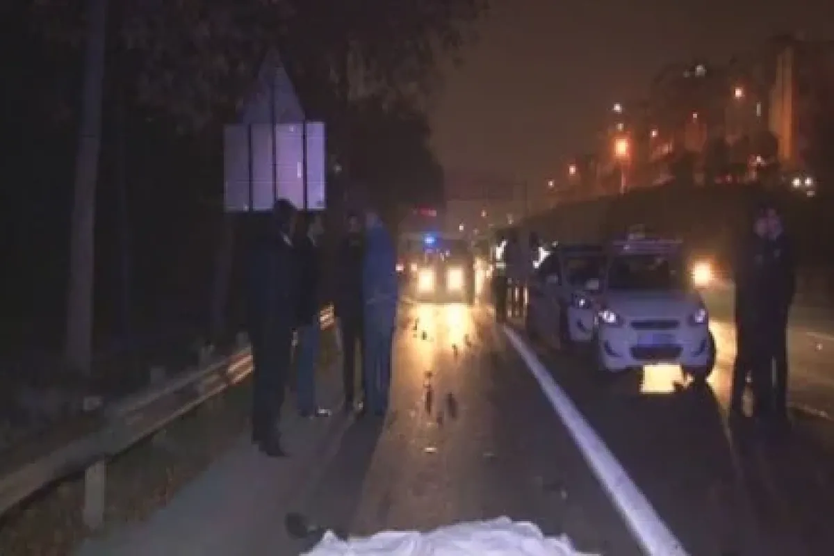 Yolun Karşısına Geçerken Canından Oldu