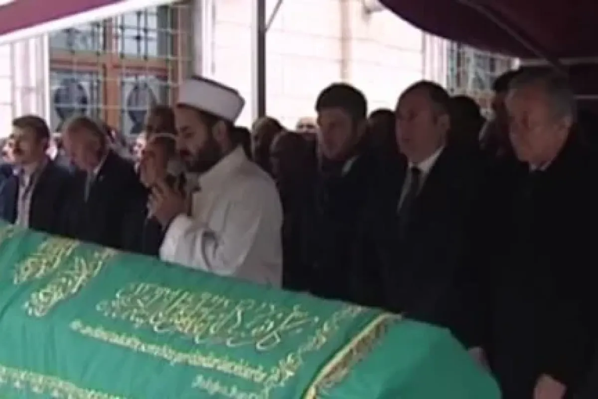 Ünlü Işadamı Son Yolculuğuna Uğurlandı