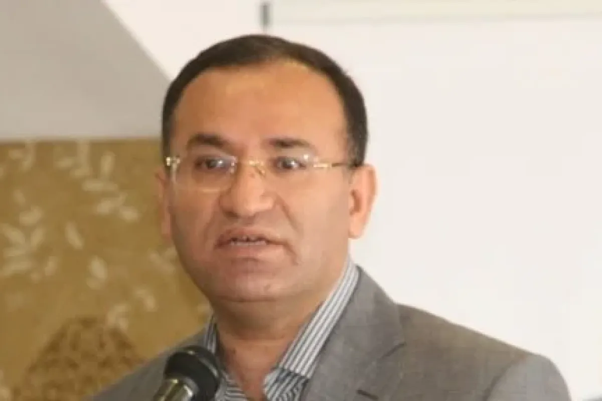 Bakan Bozdağ: "chp Ve Mhp Birleşsin"