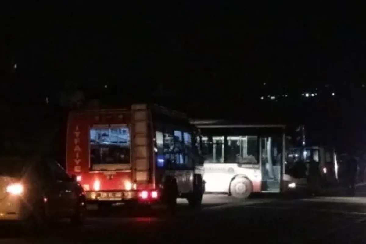 Yolcu Dolu Otobüsleri Yakmaya çalıştılar