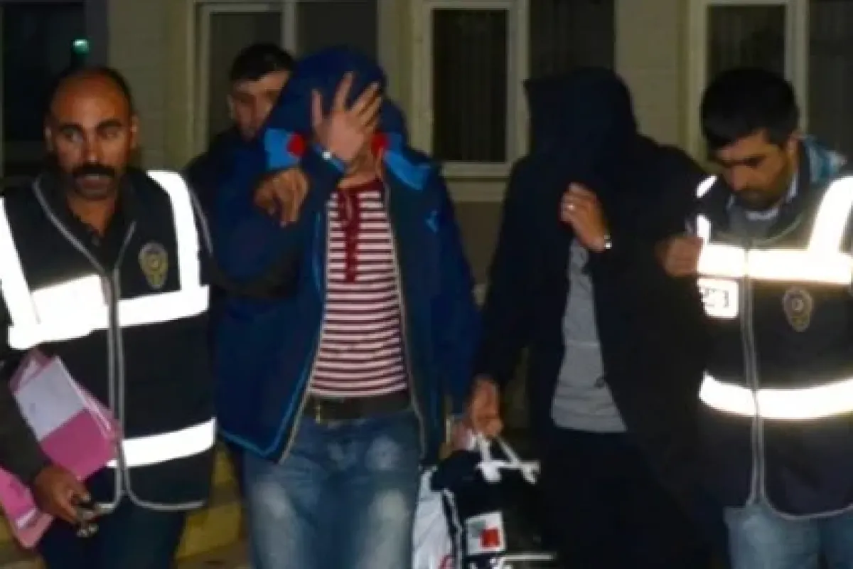 Bir Arada Yakalandılar