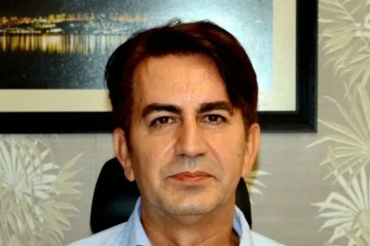 Fıtık Erkeği Seviyor