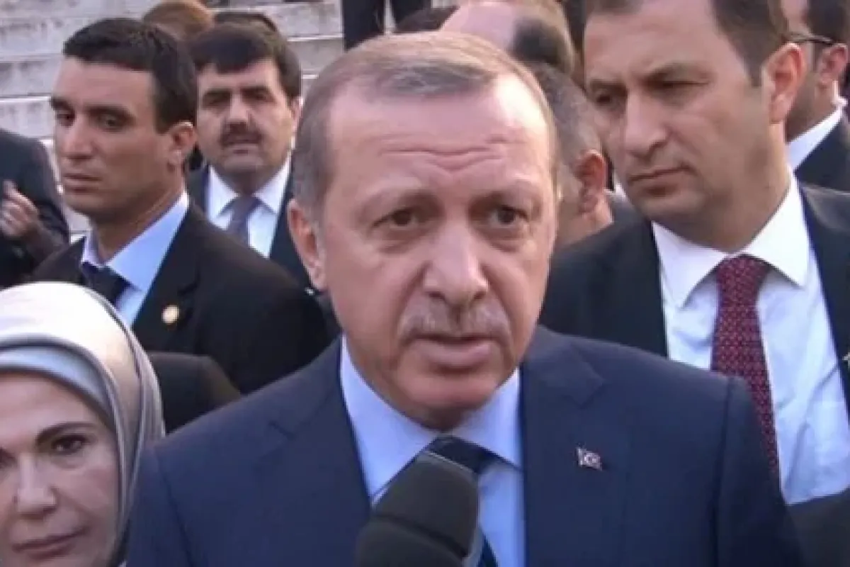 “yaşasın Türkiye-cezayir Kardeşliği”