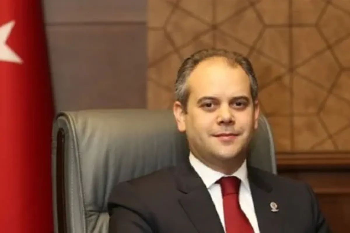 Cüneyt Çakır’a Bakan Ziyareti