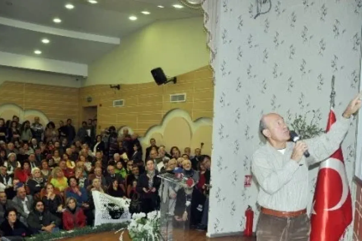 "evren Ve Evrim"i Anlattı Cezaevine Doğru Yola çıktı