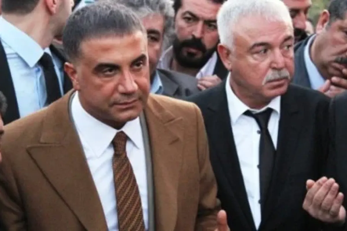 Sedat Peker Avukatının Mezarını Ziyaret Etti