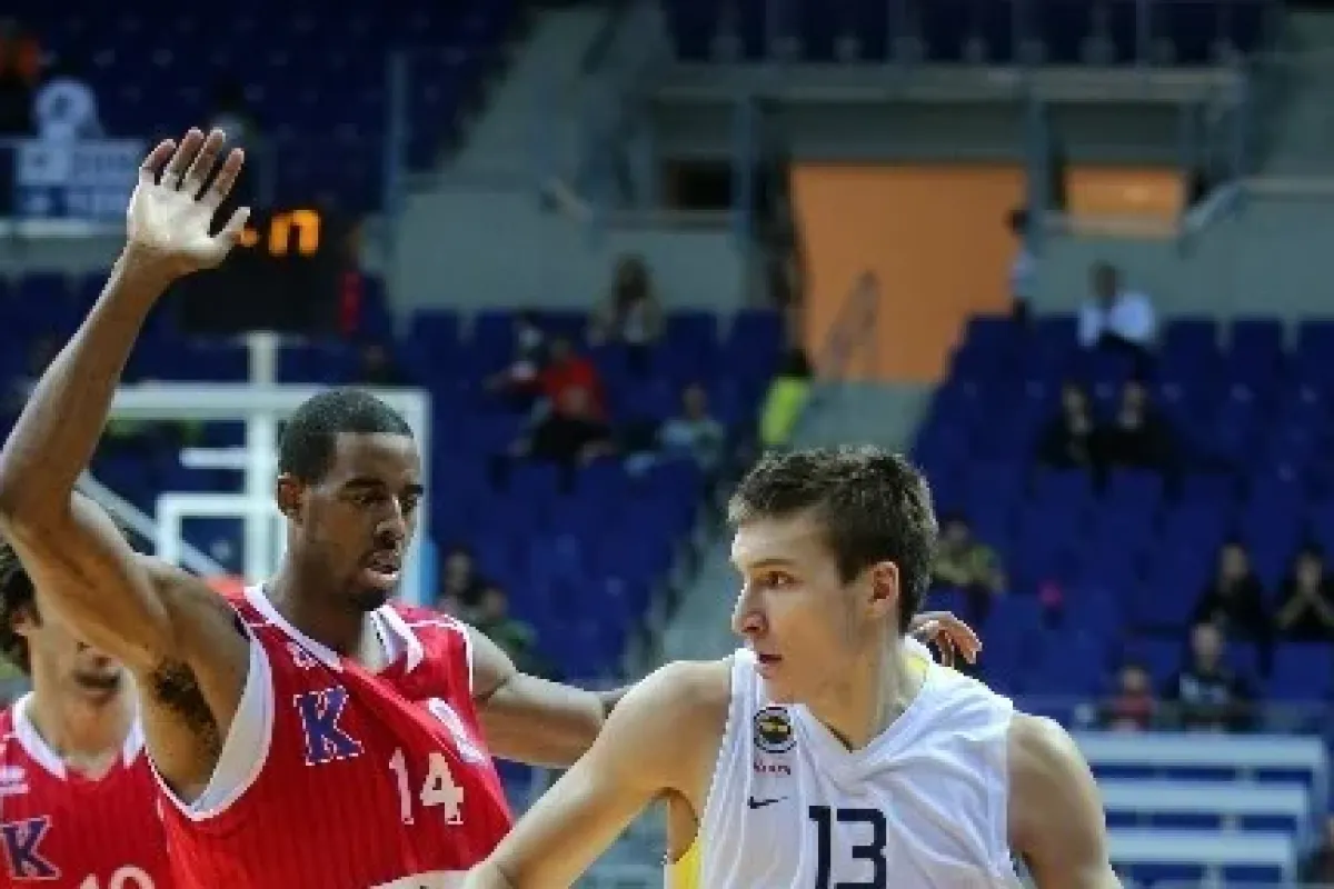 Fenerbahçe Farklı Kazandı
