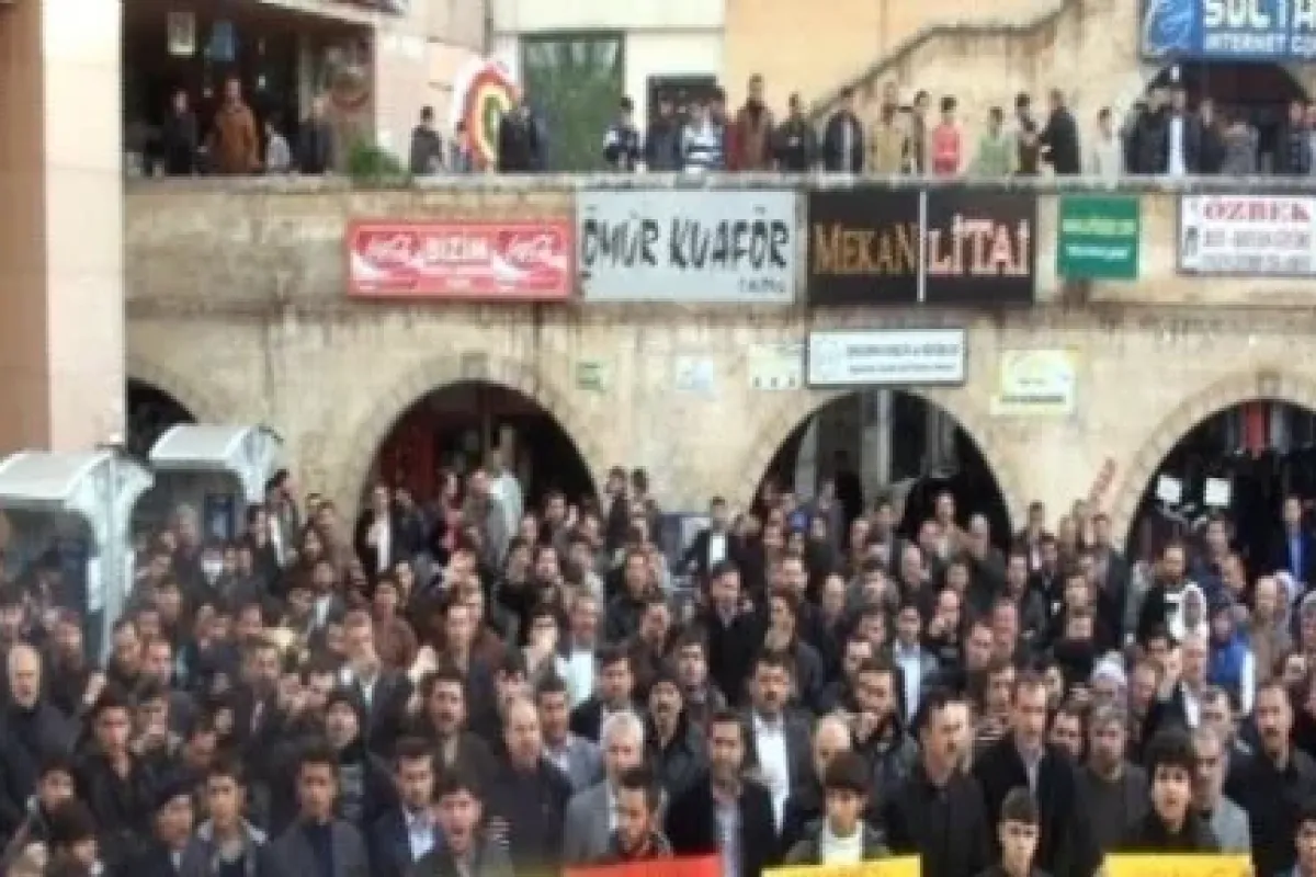 Hdp’nin Saçmalığı Protesto Edildi
