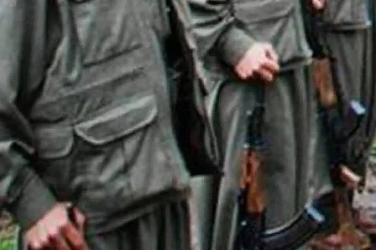 2 Pkk’lı üs Bölgesine...