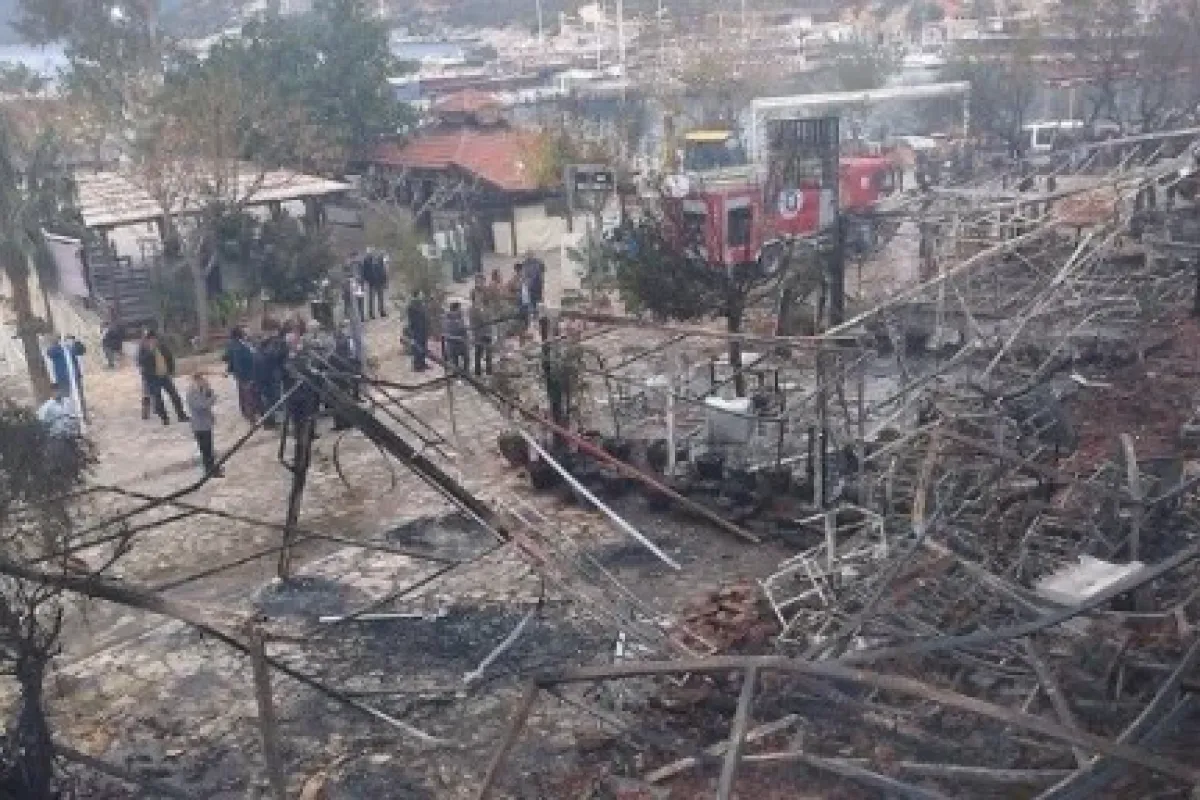 7 Restoran Kül Oldu