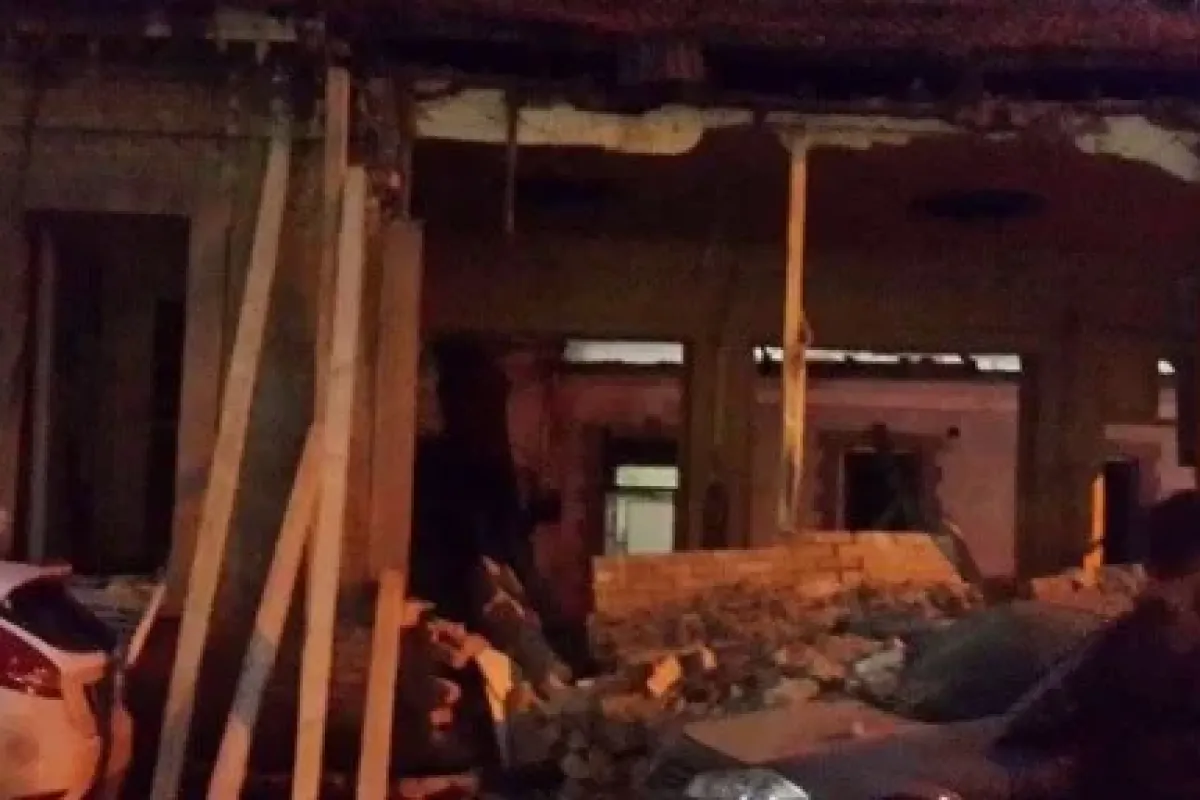 Sabah Uyardılar Akşam çöktü