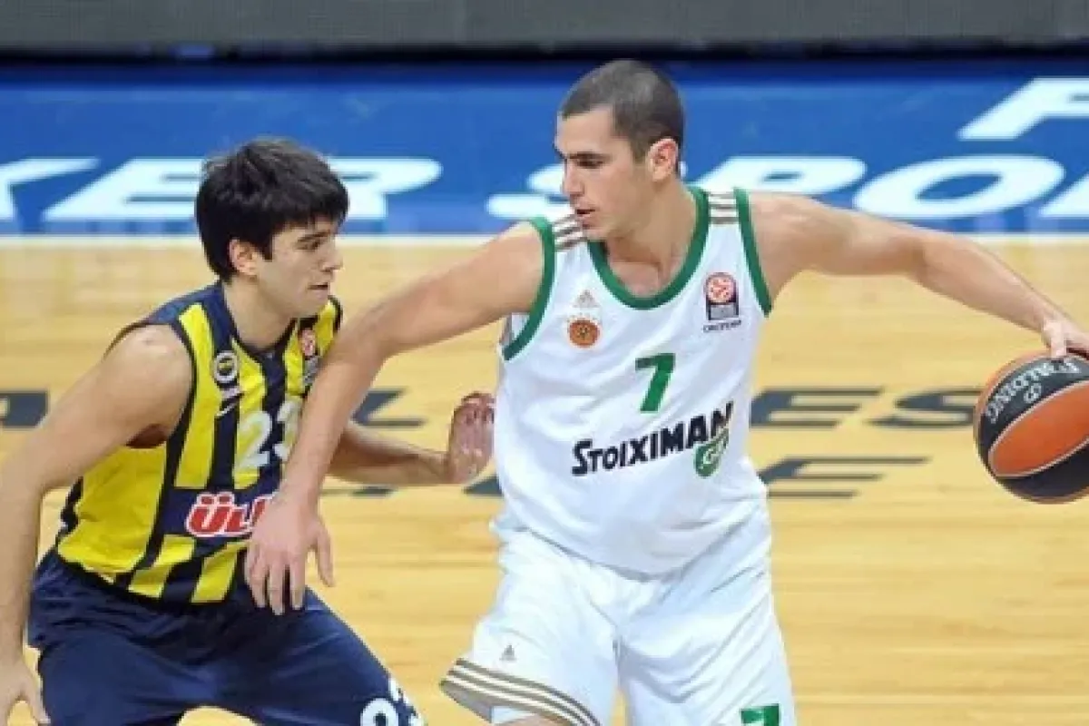 Fenerbahçe Farklı Mağlup Etti
