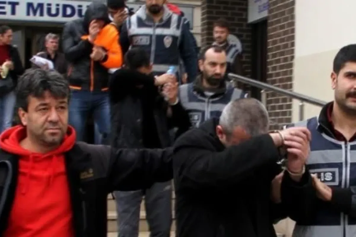 Aralarında 5 Aylık Hamile Bir Kadın Da Var