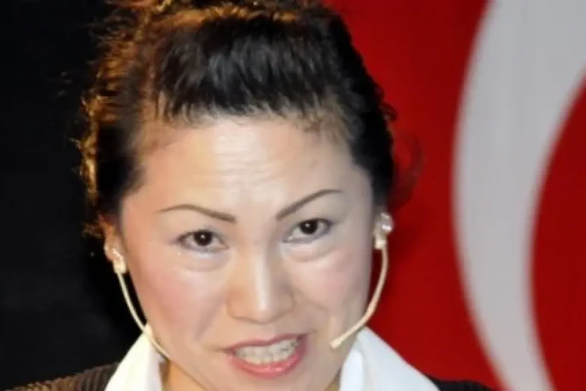İstiklal Marşını Ezbere Okuyan Japon