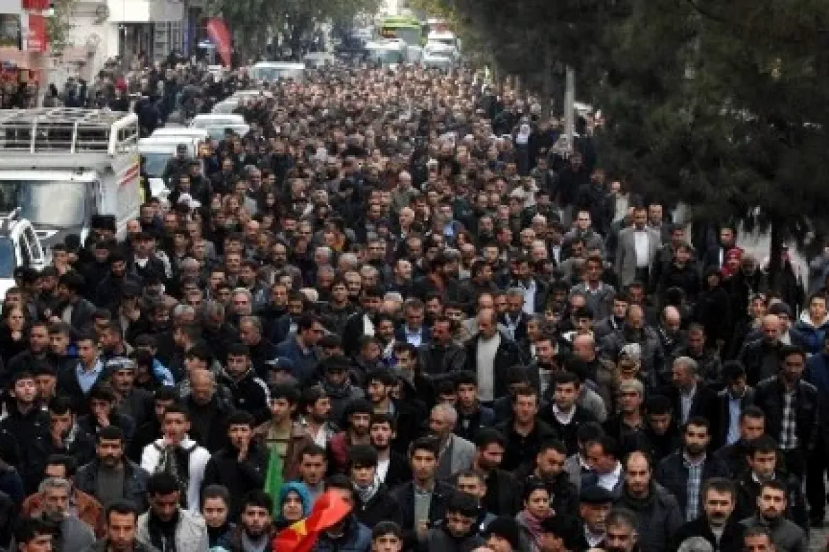 Gözaltıları Protesto Ettiler