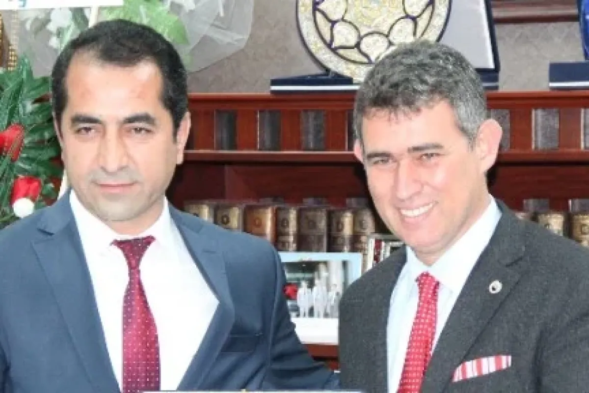 Metin Feyzioğlu Siyasete Mi Giriyor ?