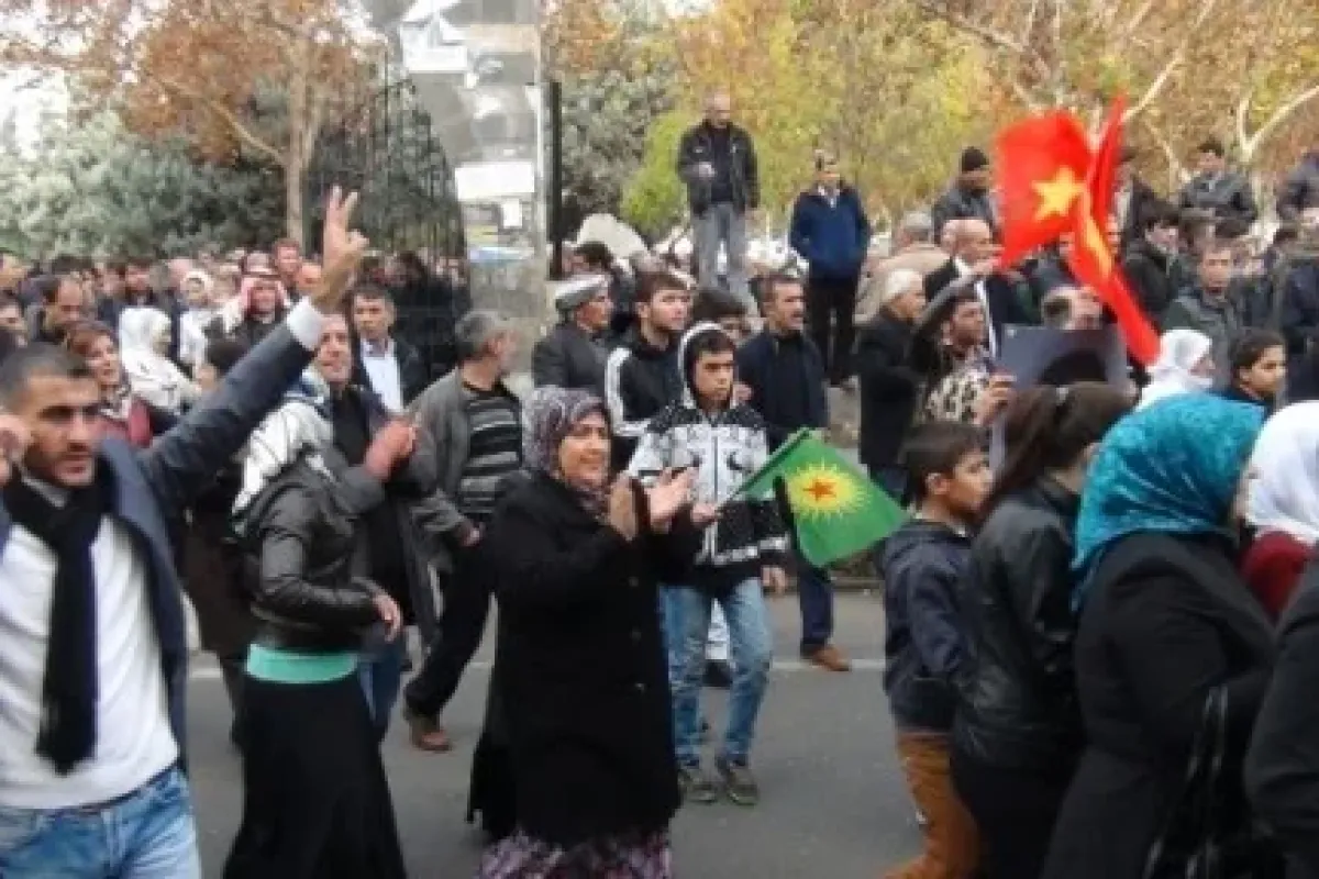 ’sözde Bayrak’ Gerginliğe Yol Açtı