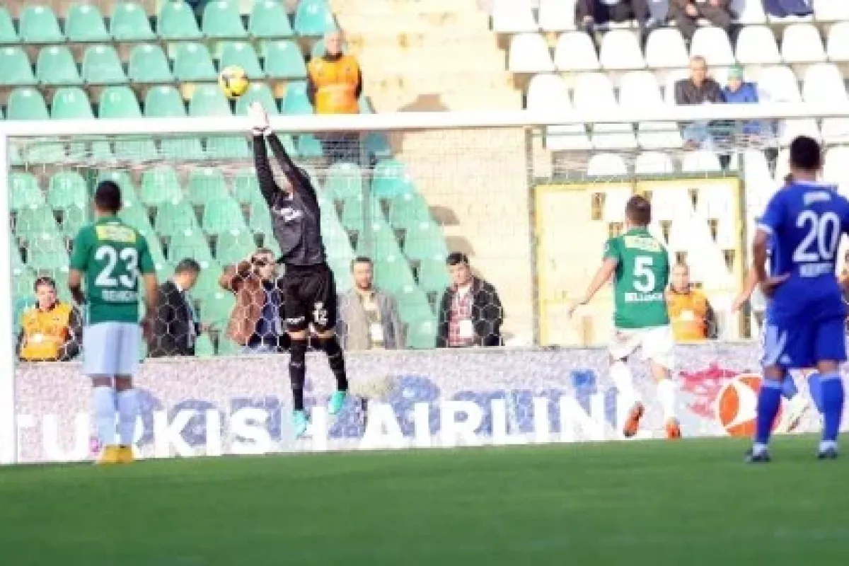 Bursasporlu Futbolcular Farklı Galibiyetten Memnun