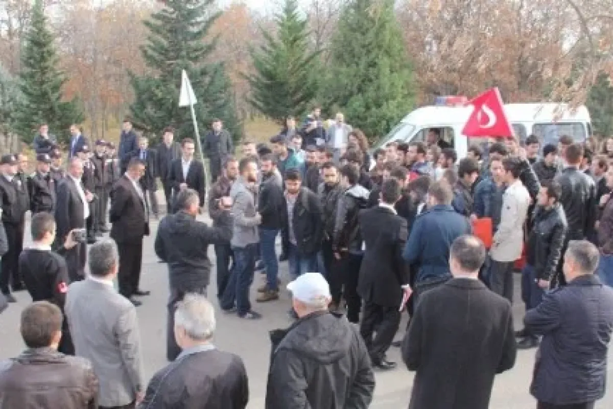 Bir üniversite Daha Karıştı