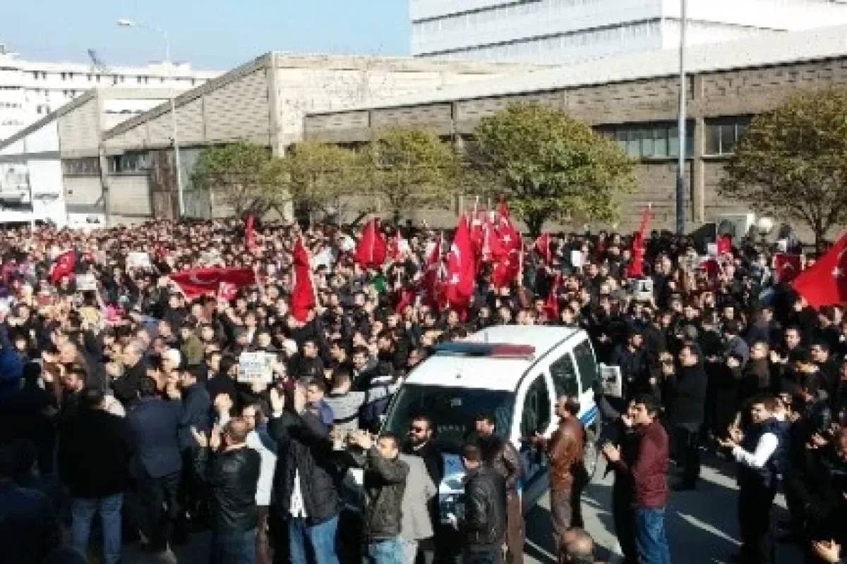 Operasyonlara İzmir’den Tepki
