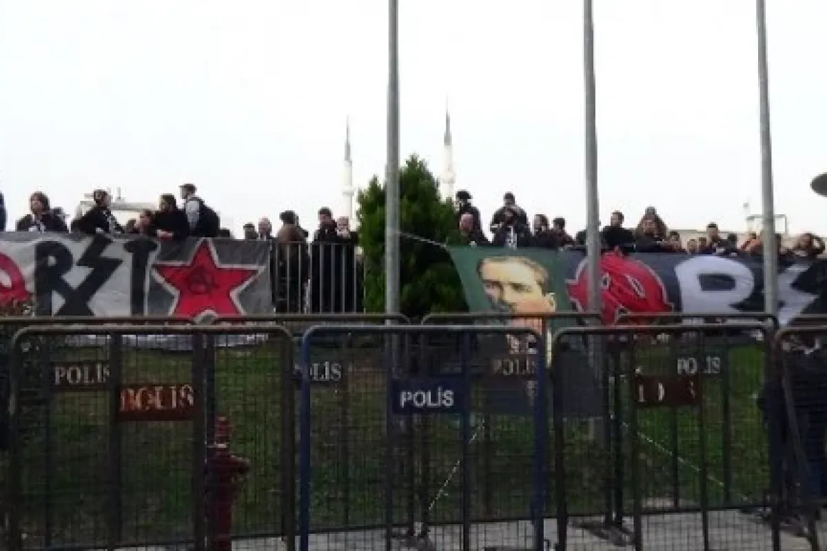 "çarşı, Hiyerarşiye Karşı, özgürlükçüdür"