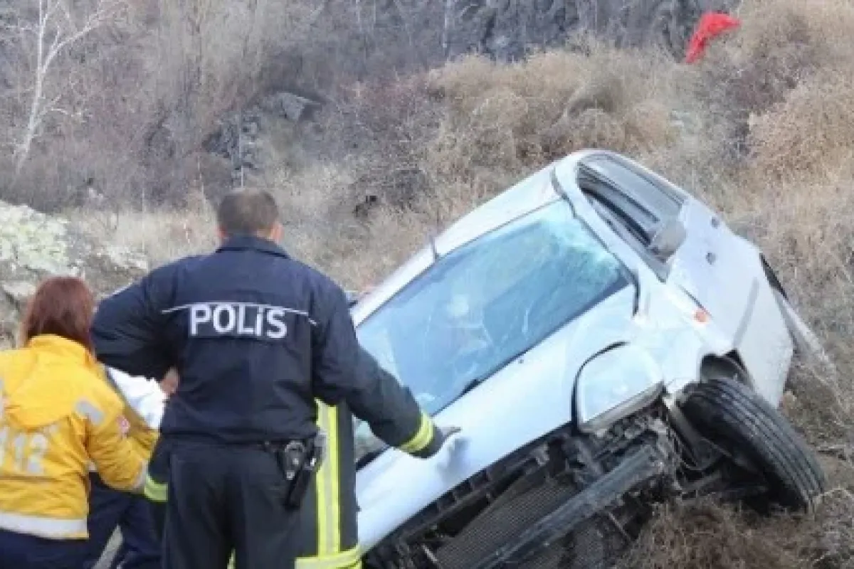 Mesajının Ardından Otomobilini Uçuruma Sürdü