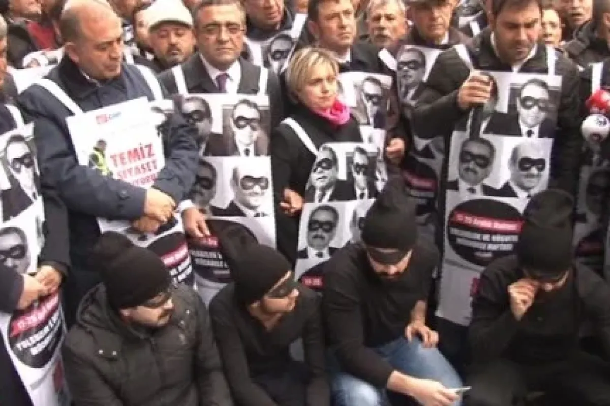 Chp’li Vekillerden 17 Aralık şovu