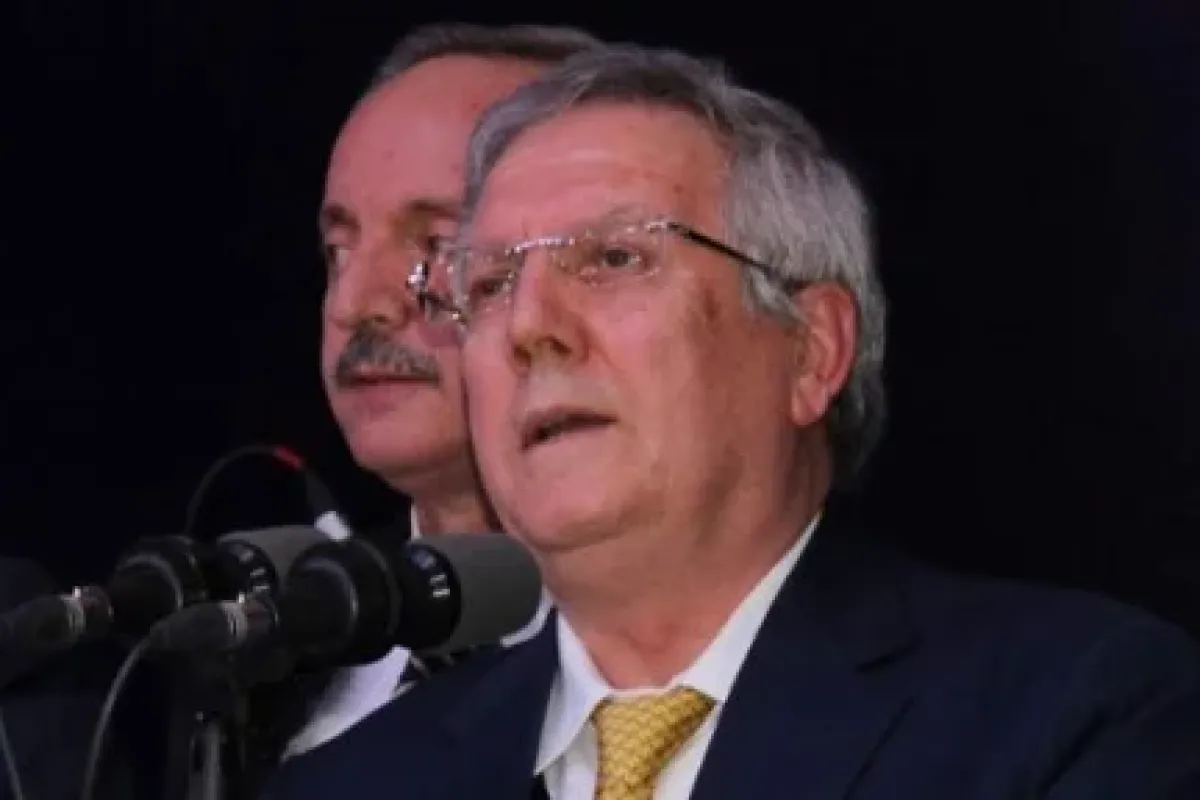 ’’yeni Bir Yapılanma Içinde’’