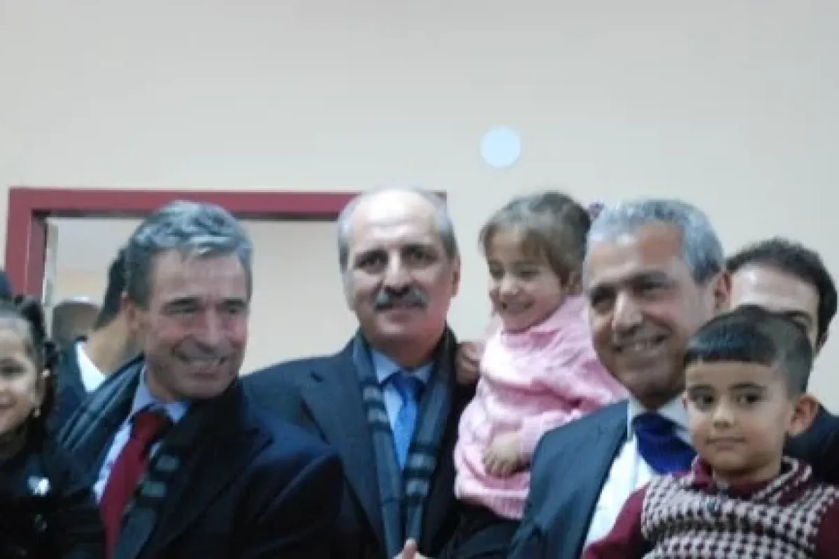 Rasmussen Ve Kurtulmuş Mülteciler Arasında