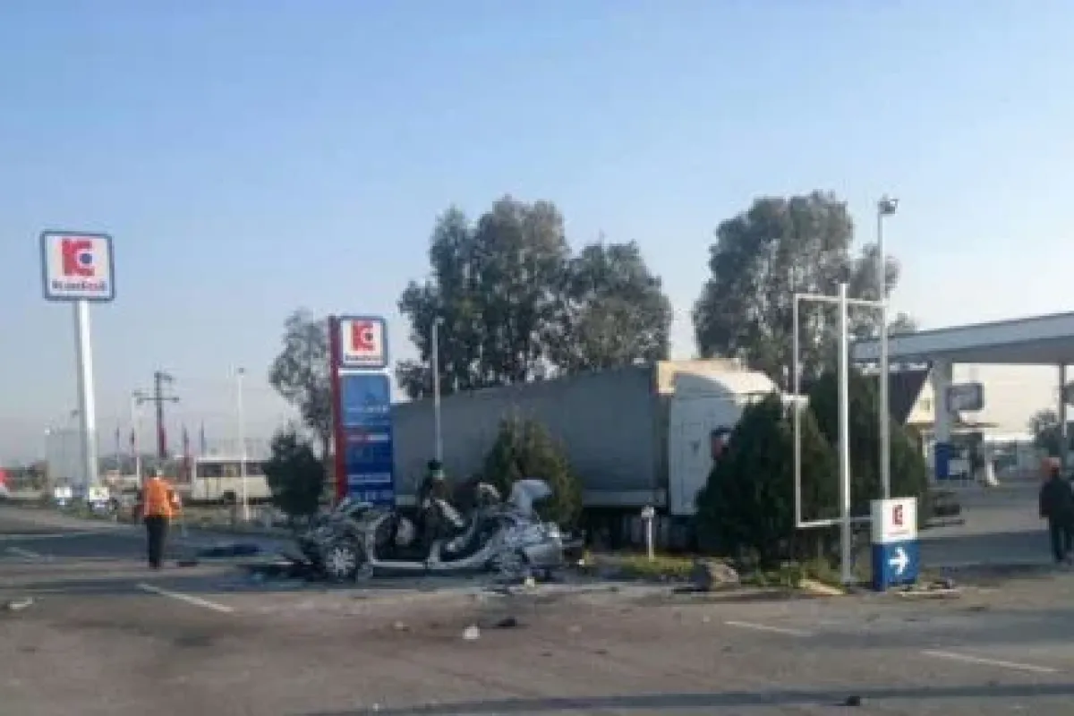 Patlayan Lastik Felaket Getirdi: 6 ölü, 1 Yaralı