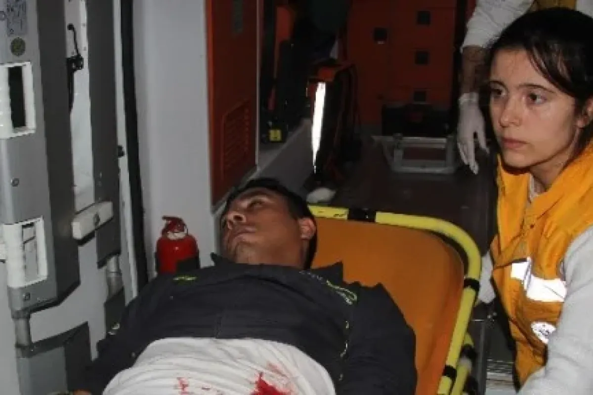 Çok Para Harcayan Oğlunu Bıçakladı