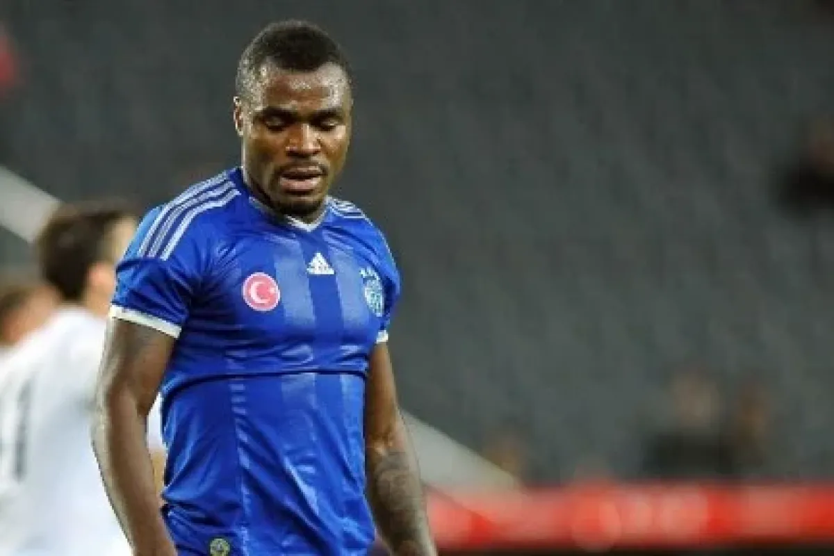 F.bahçe’de Emenike şoku