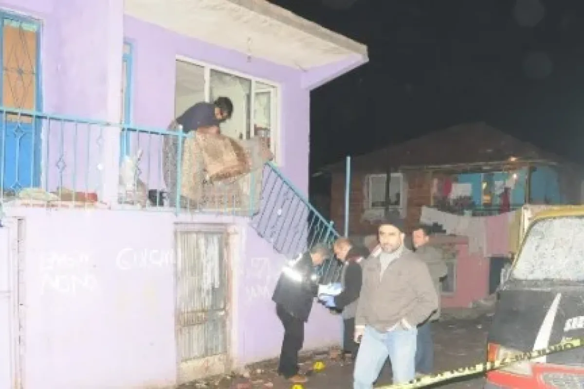 Romanlar Birbirine Girdi: 2 Yaralı