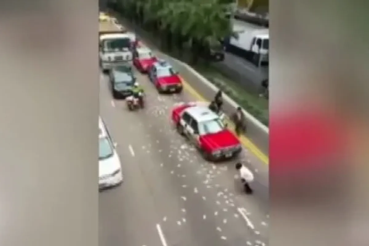 Yere Saçılan Paraları Böyle çaldılar