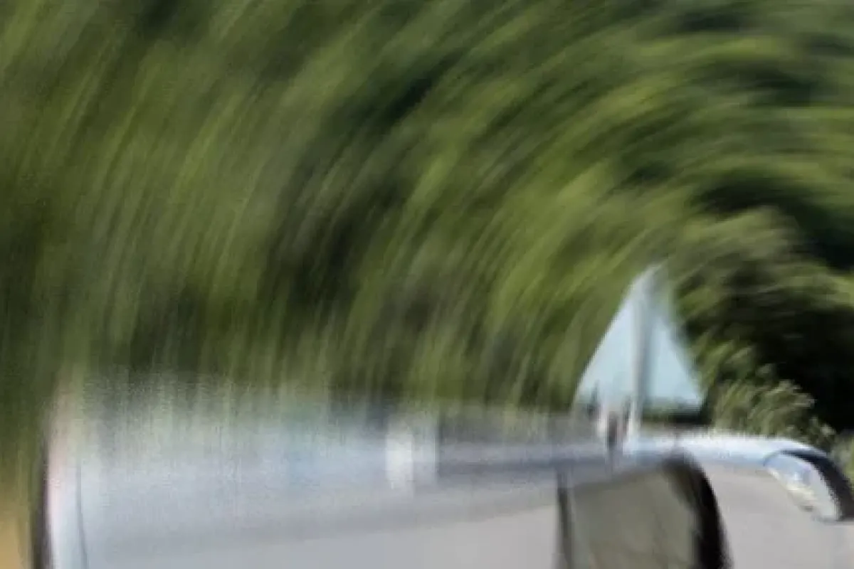 Önce Motosiklete Sonra Yayalara çarptı: 8 Yaralı