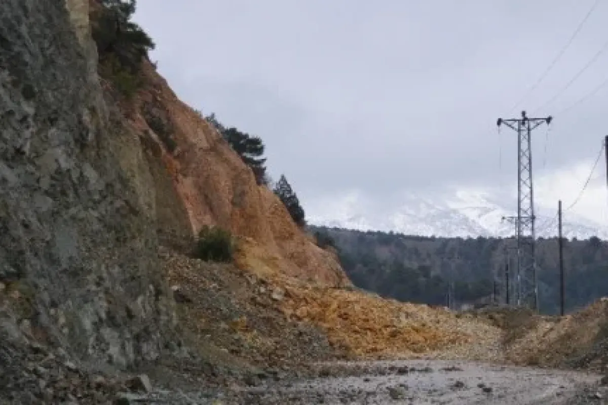 Ulaşım Tamamen Kesildi