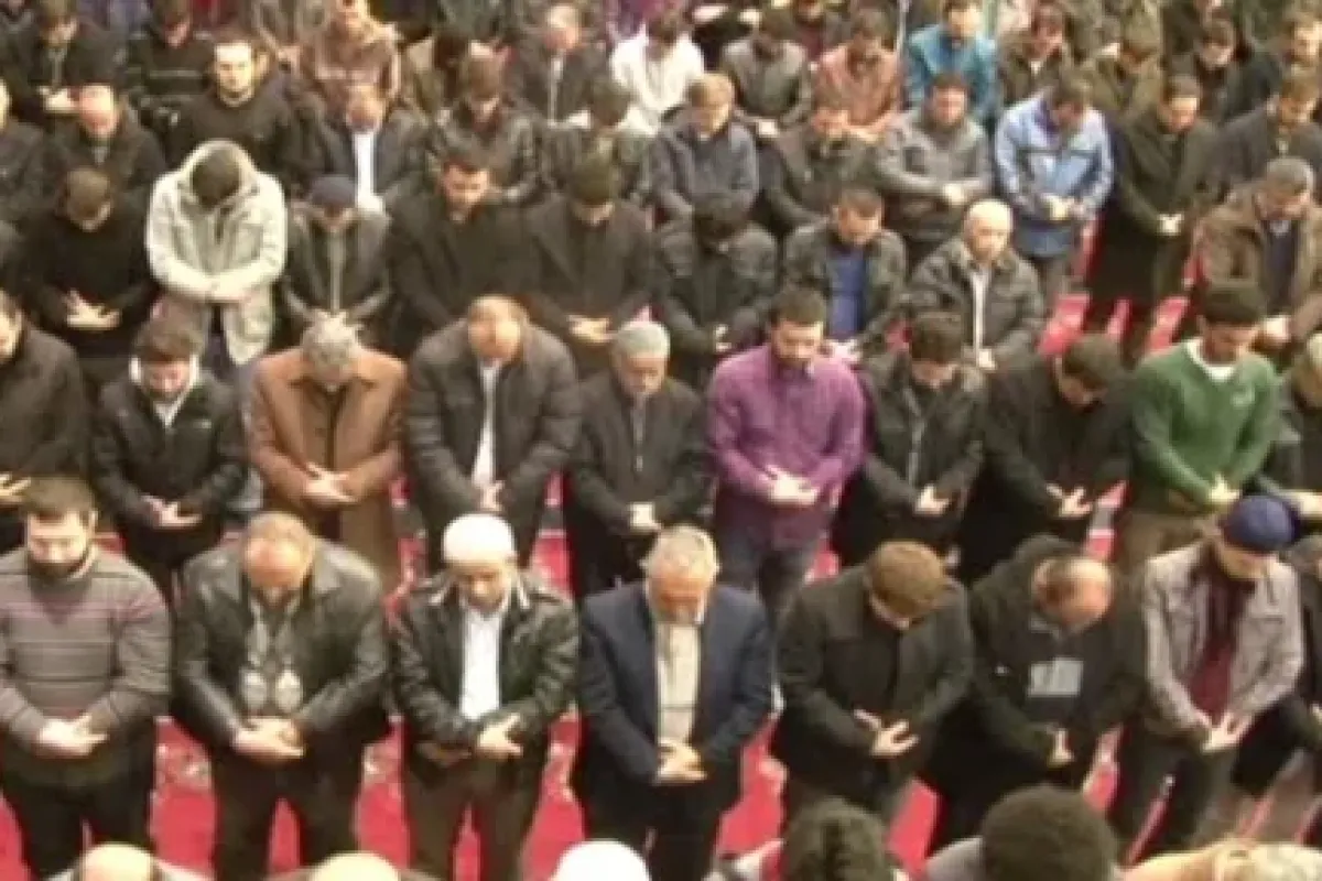 Başkentliler Kocatepe Camii’ne Akın Etti