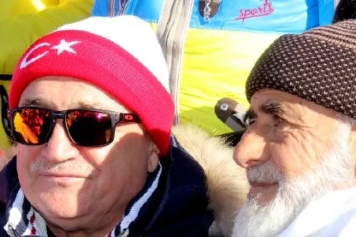 “asımın Nesli Asrın Yürüyüşünde”