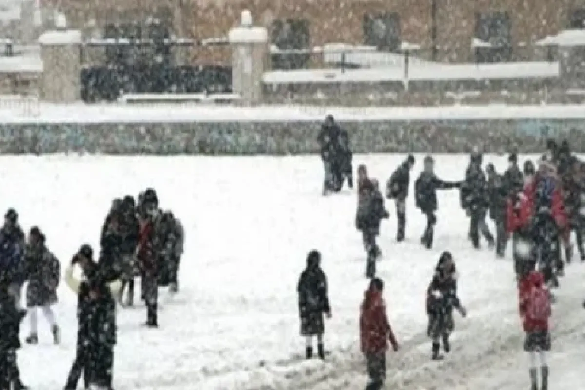 İstanbul Dahil O Illerde Okullar Tatil
