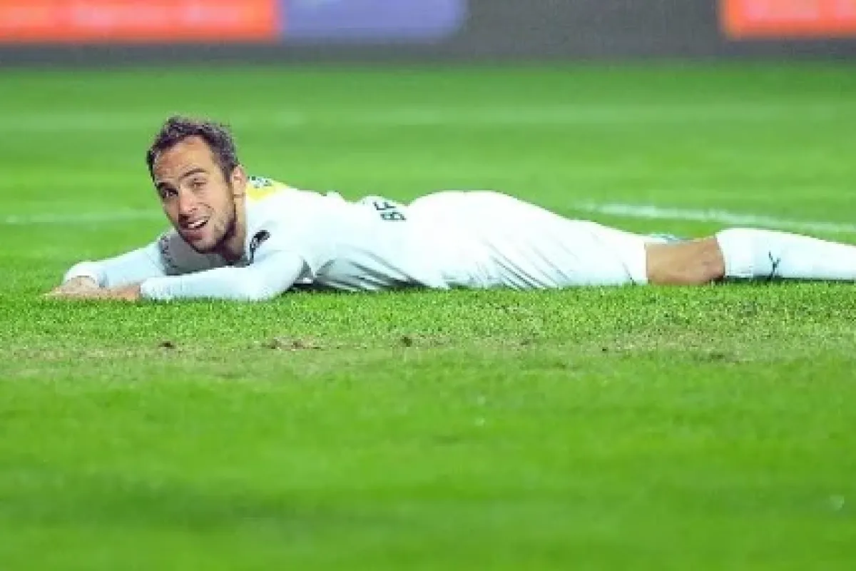 Belluschi Gidiyor